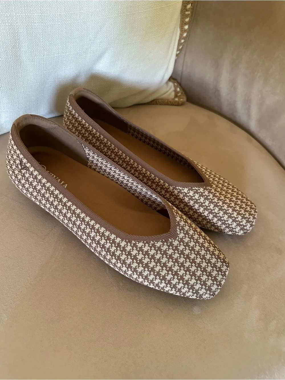 VIVAIA Round-Toe Flats (Claire) NWOB